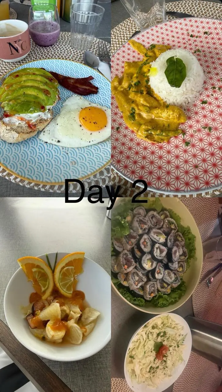 Petit-déjeuner, plat polynésien, dessert et sushis servis à bord
